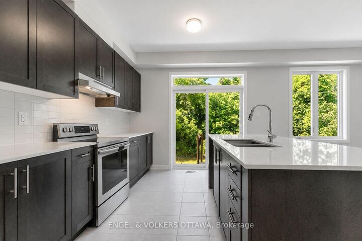 Property Photo: 89 Hackamore Crescent ON K0A 2Z0