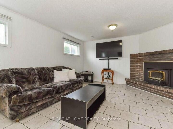Property Photo: 113 Southwood Drive ON N2E 2J1