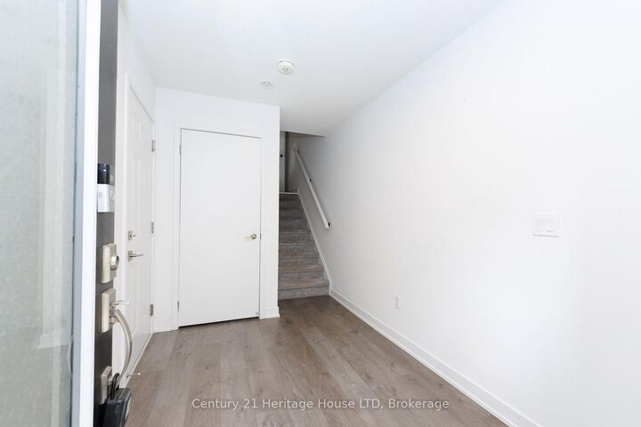 Property Photo:  1121 Cooke Boulevard 55  ON L7T 0C3 
