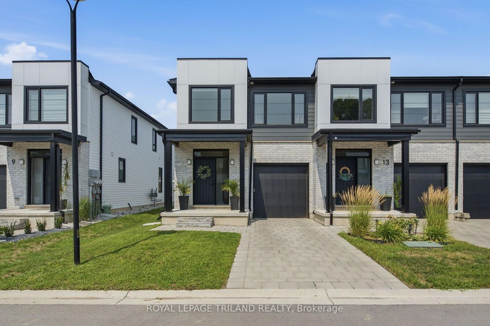 Property Photo: 101 Swales Avenue 11 ON N7G 0C1