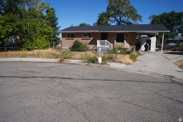 Property Photo:  560 Pezel Rd  UT 84074 