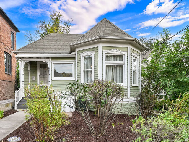 Property Photo:  131 W 400 N  UT 84103 