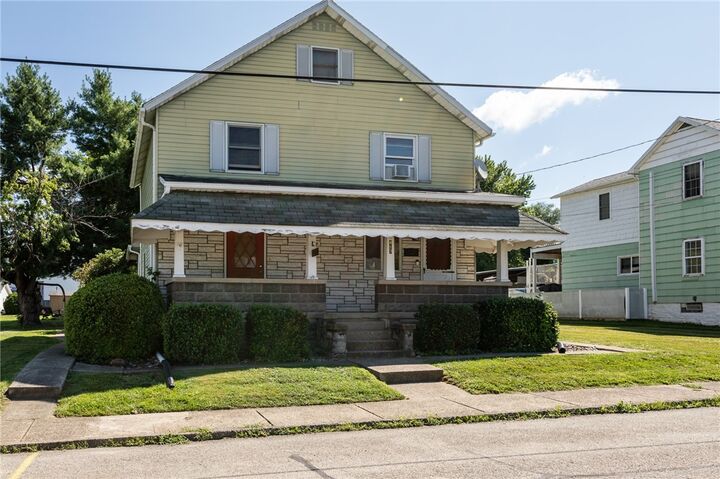 Property Photo: 417 Vine St PA 15425