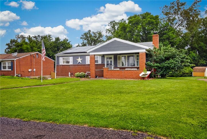 Property Photo: 25 Highbury Rd PA 15024