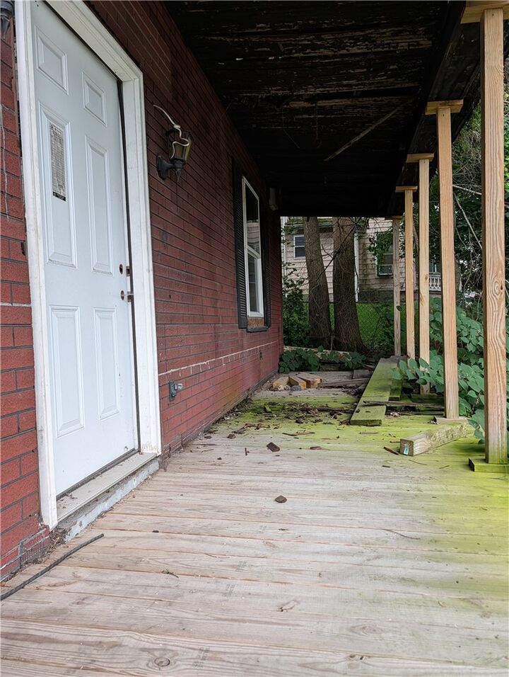 Property Photo:  355 High St  PA 15417 