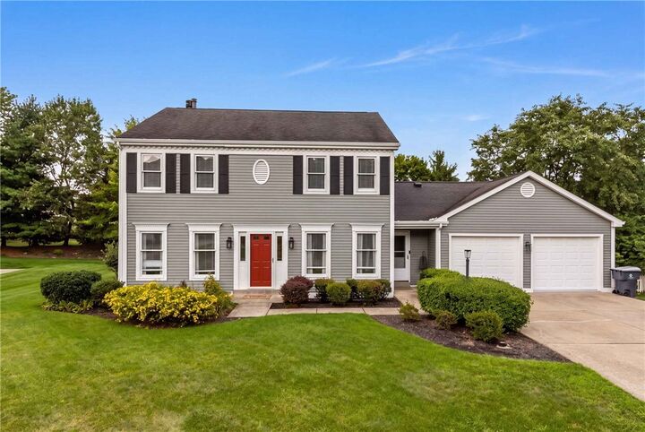 Property Photo: 214 Hunting Ridge Trl PA 16066