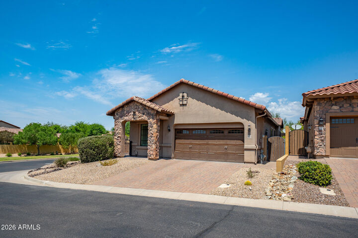 Property Photo: 8748 E Inca Circle AZ 85207