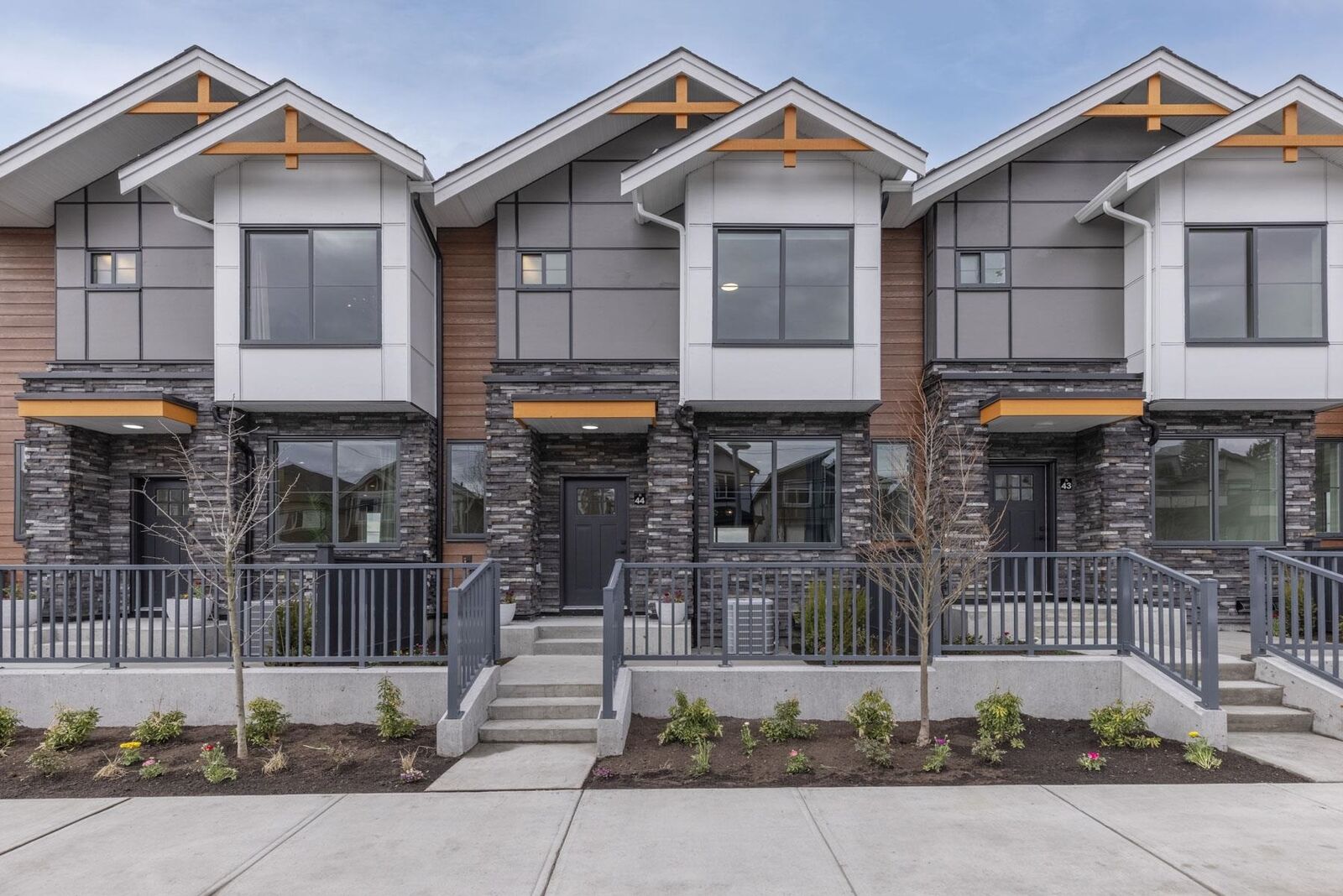 Property Photo: 6035 141 Street 44 BC V3X 0L6