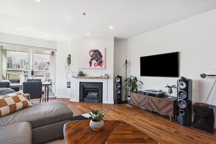 Property Photo: 953 W 8th Avenue 105 BC V5Z 1E4