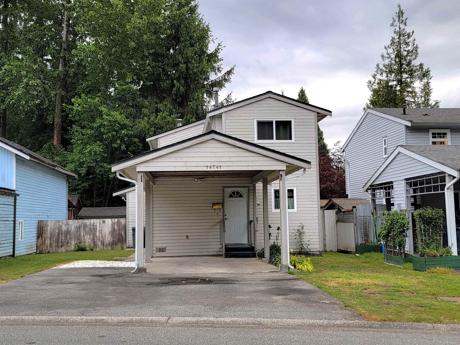 Property Photo: 14741 101A Avenue BC V3R 7E7