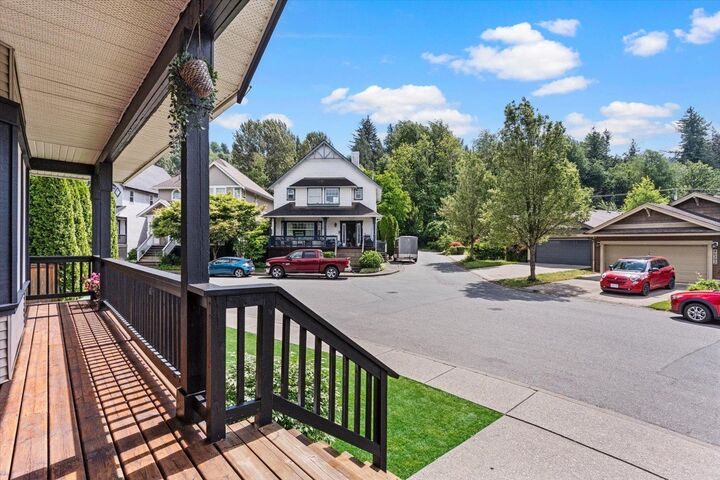 Property Photo: 46409 Bedford Parkway BC V2R 5N4