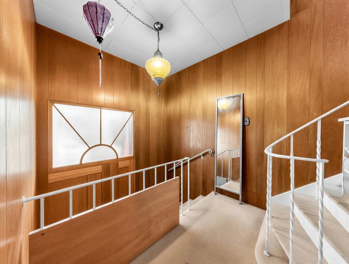 Property Photo: 122 W 17th Avenue BC V5Y 1Z6