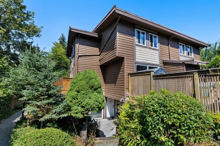 302 Highland Way 2 — photo 1