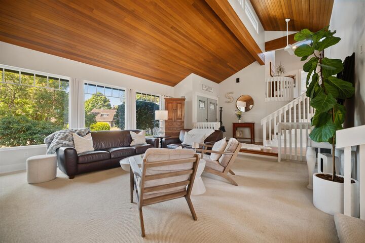 Property Photo: 14756 16A Avenue BC V4A 5M7