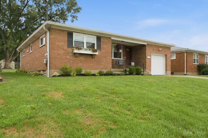 Property Photo:  618 Ivyhill Drive  OH 45238 
