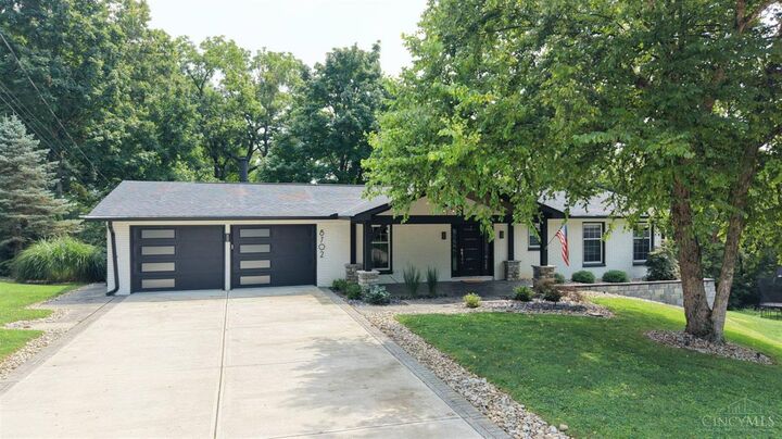Property Photo:  8702 Appleknoll Lane  OH 45236 