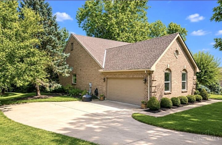Property Photo:  1658 Saint John Place  OH 45034 