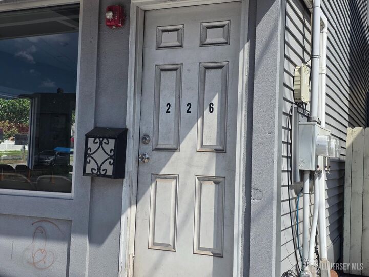 Property Photo: 226 French Street 2ndfl NJ 08901