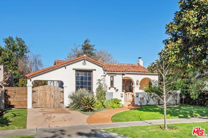 Property Photo:  10525 Tennessee Ave  CA 90064 