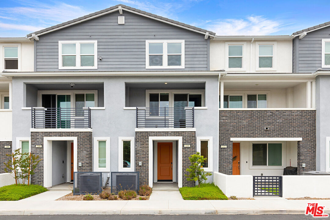 Property Photo:  220 Lockhart Way  CA 91790 