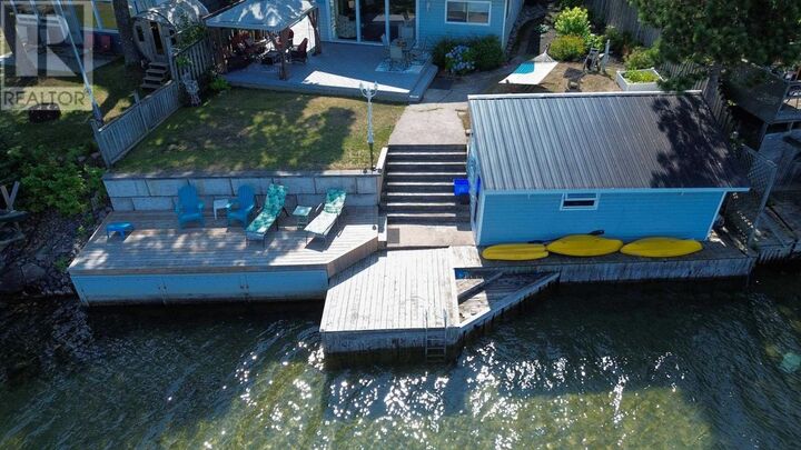 Property Photo:  484 Red Pine Dr  ON P6A 5K6 