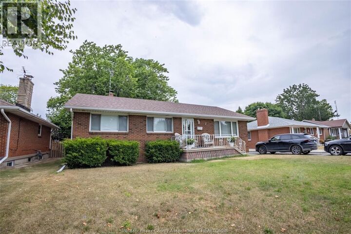 Property Photo: 7 Gladstone Avenue ON N9Y 2H4