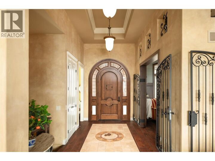 Property Photo:  954 Hewetson Avenue  BC V1W 5H8 