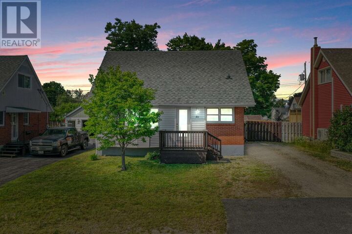 Property Photo:  20 Algom Rd  ON P5A 1J4 