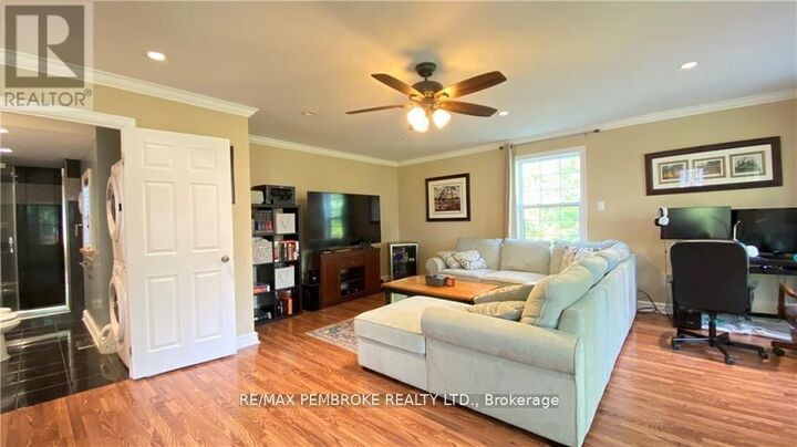 Property Photo:  16 Wolfe Avenue  ON K0J 1P0 