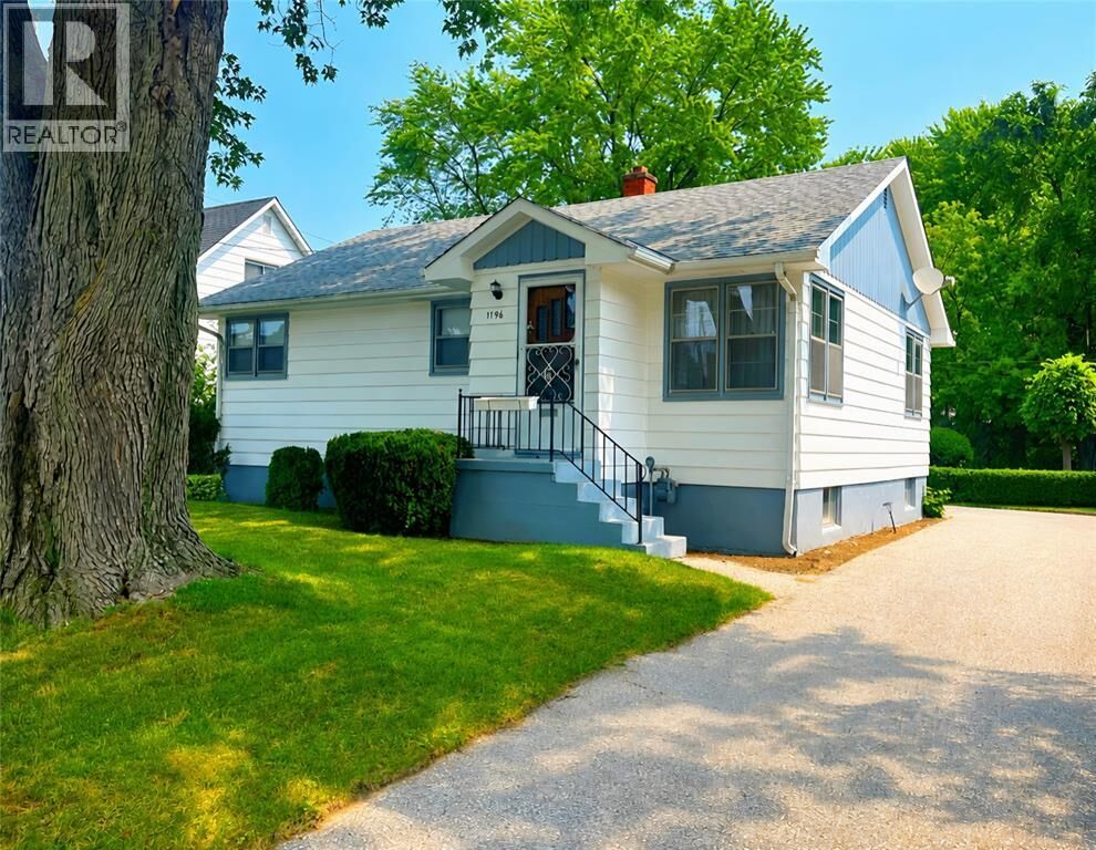 Property Photo:  1196 Carr Street  ON N7S 3A4 