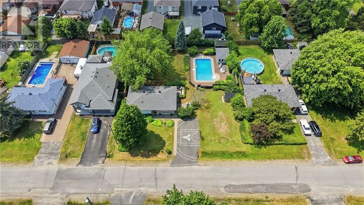 Property Photo: 4663 Guy Avenue ON P3P 1G1