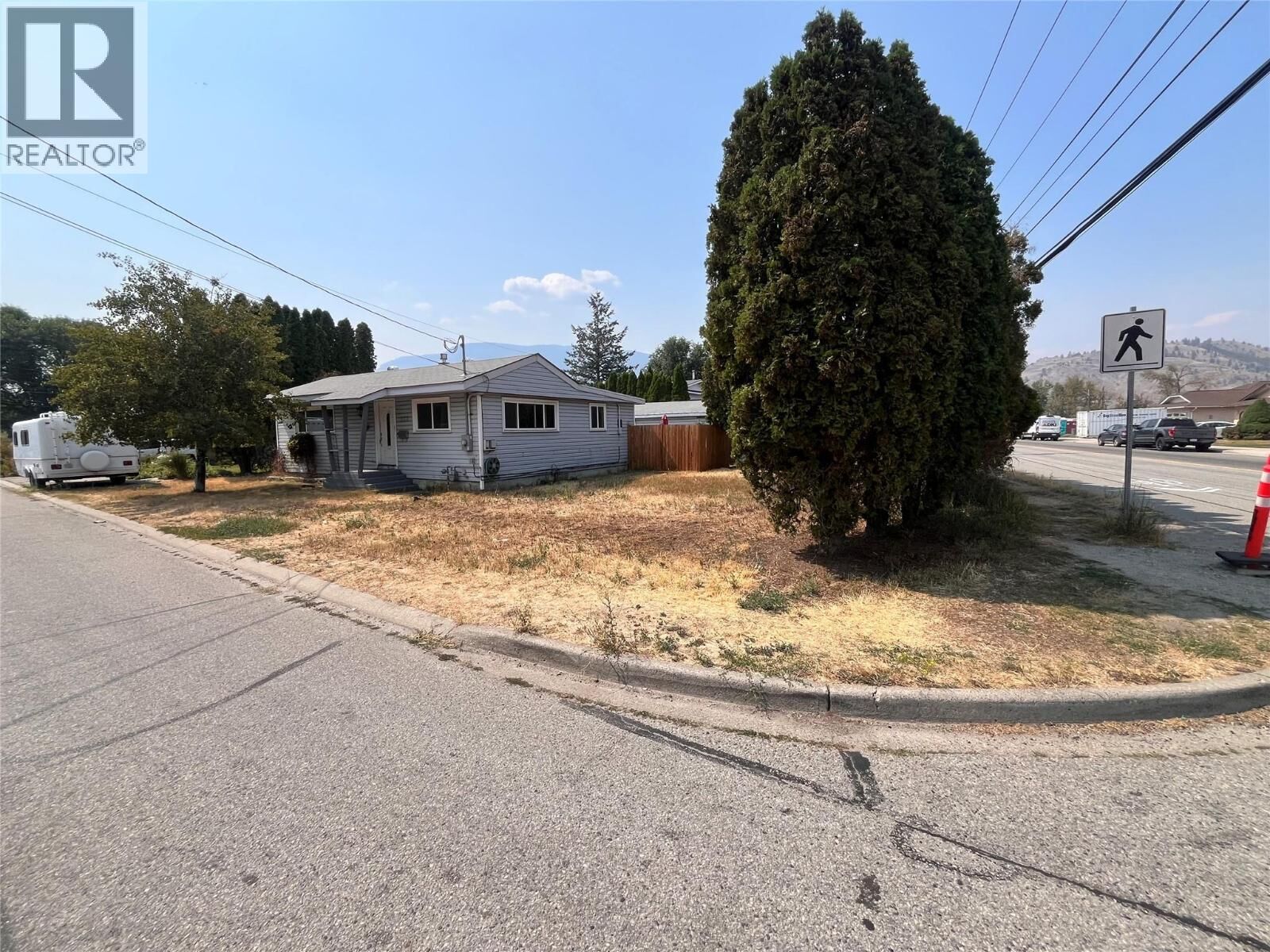 Property Photo: 302 Green Avenue West BC V2A 3T3