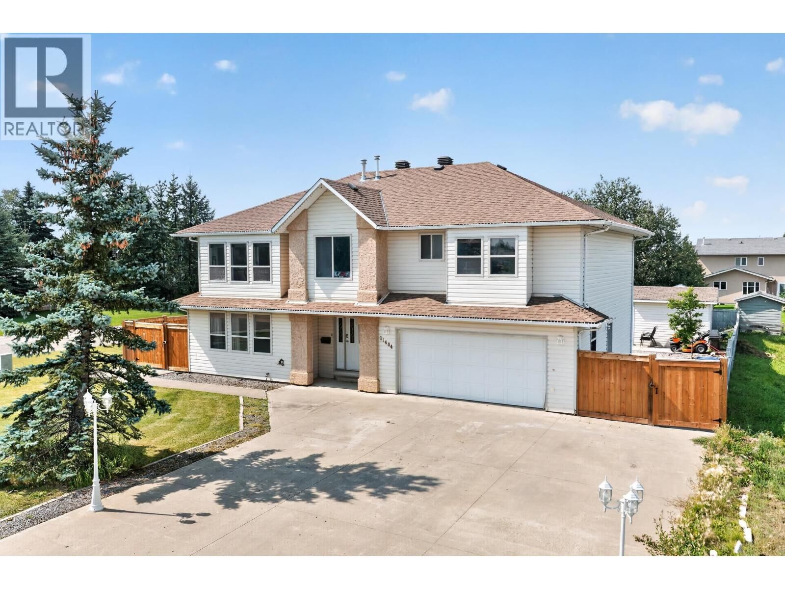 Property Photo:  11404 108 Street  BC V1J 6Y2 