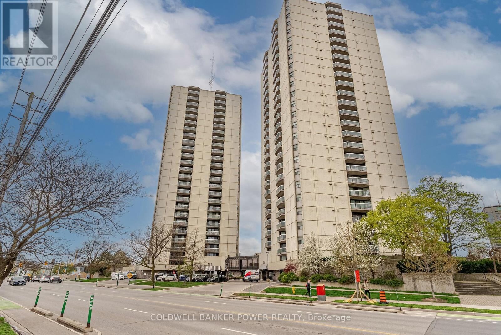 Property Photo: 323 Colborne Street 1604 ON N6B 3N8