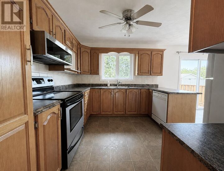 Property Photo:  7 Castlewood Drive  NL A0L 1K0 