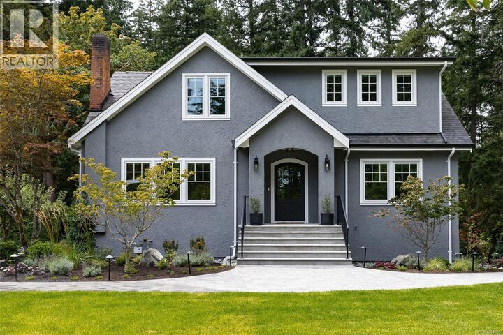 Property Photo:  2535 Queenswood Drive  BC V8N 1X4 