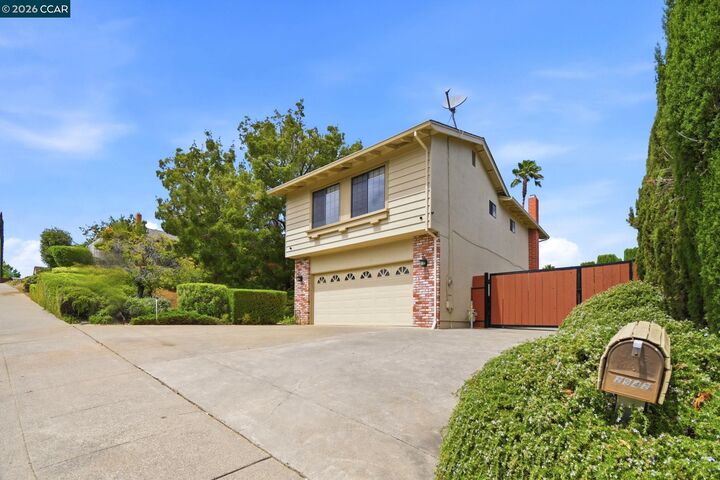 Property Photo:  2942 Miller Dr  CA 94534 