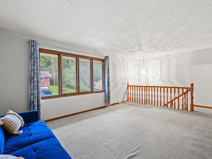 Property Photo:  2920 Wildwood Drive  IA 52001 