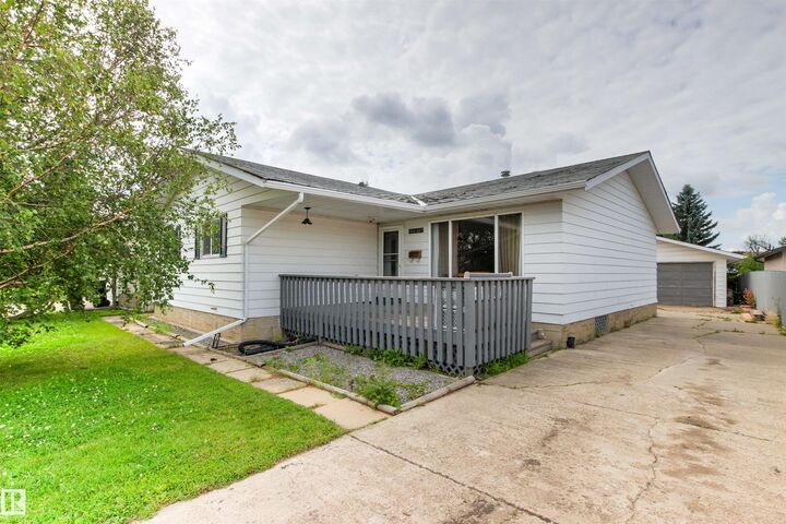 Property Photo:  1984 68 Street NW  AB T6K 2J4 