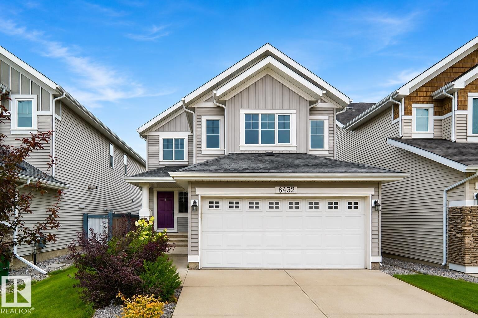 Property Photo:  8432 18 Avenue SW  AB T5K 2L6 