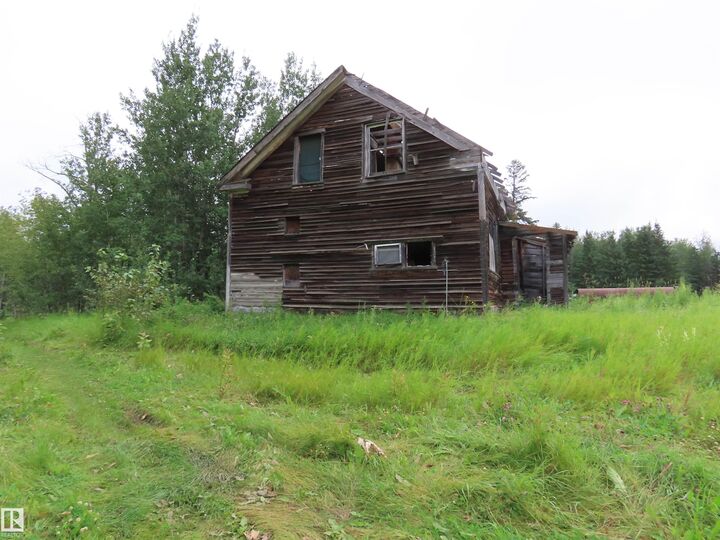 Property Photo: 2217 Township 560 AB T0E 1V0