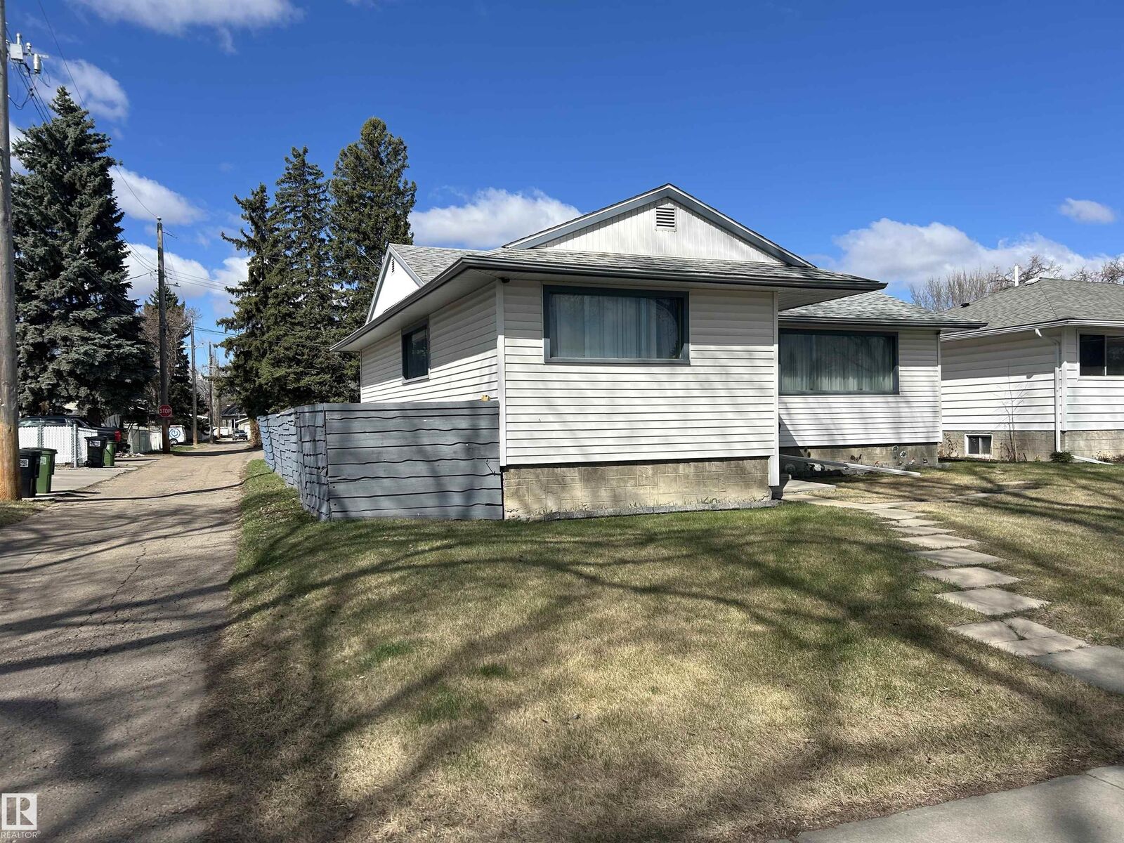 Property Photo:  9612 75A Street NW  AB T6C 2J3 