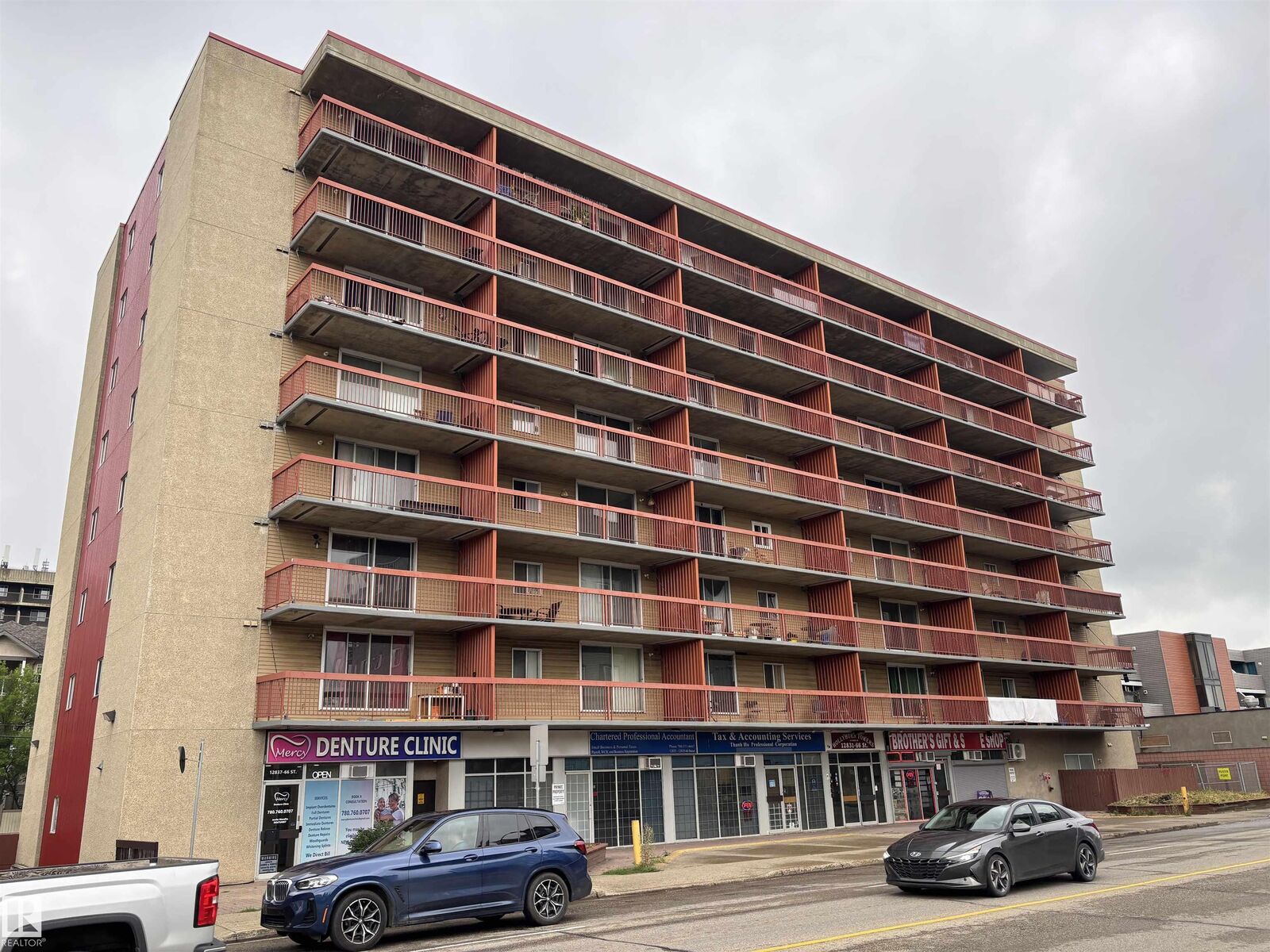 Property Photo: 12831 66 Street NW 203 AB T5C 0A4