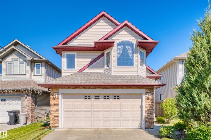 Property Photo:  8315 Shaske Crescent NW  AB T6R 3V8 