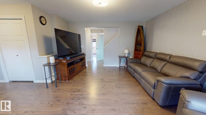 Property Photo: 821 36A Avenue NW AB T6T 0S5