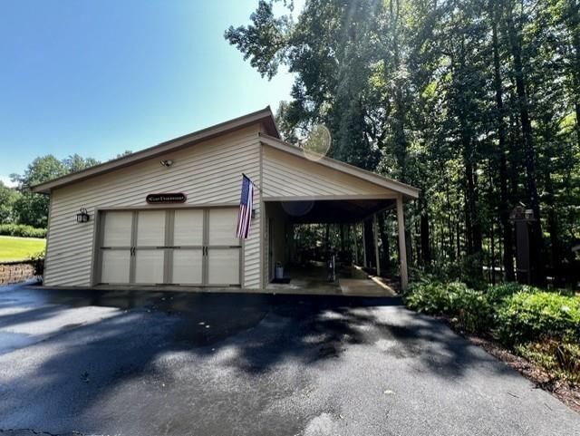 Property Photo: 346 Indian Cove Drive GA 30534