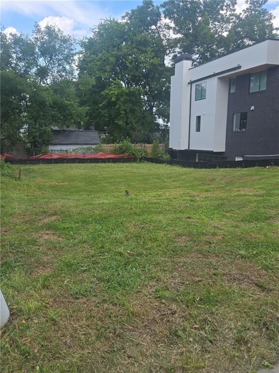 Property Photo:  718 East Avenue NE  GA 30312 