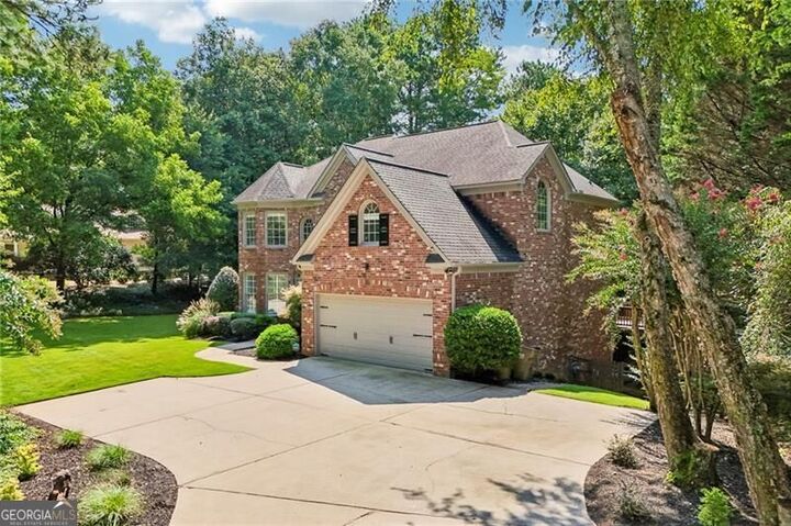 Property Photo: 6860 Sterling Drive GA 30024