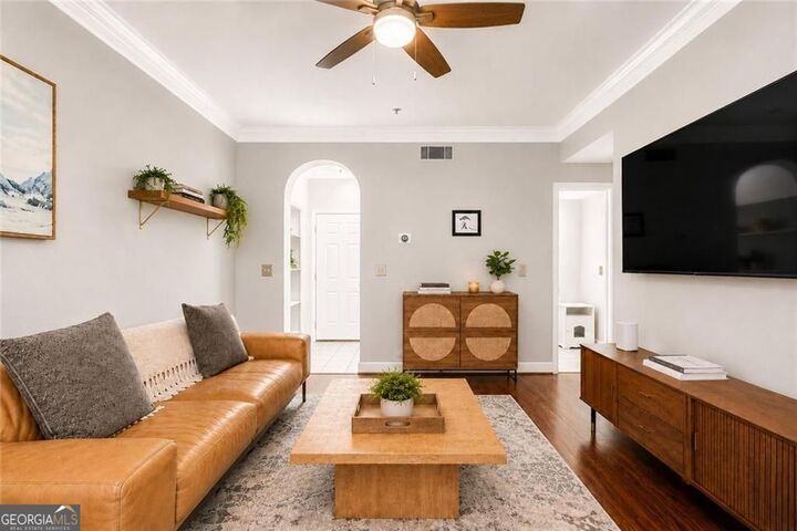 Property Photo:  3777 Peachtree Road NE 1105  GA 30319 