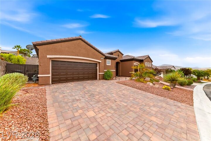 Property Photo:  2306 Schaeffer Hills Drive  NV 89052 